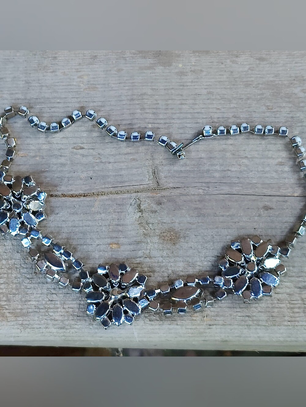 Vintage '50S White Milk Last Flower Necklace - Picture 5 of 6